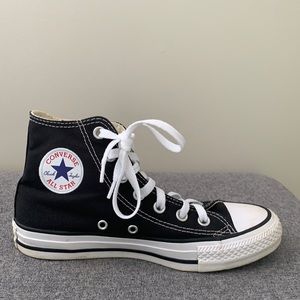 black high top converse! size 6